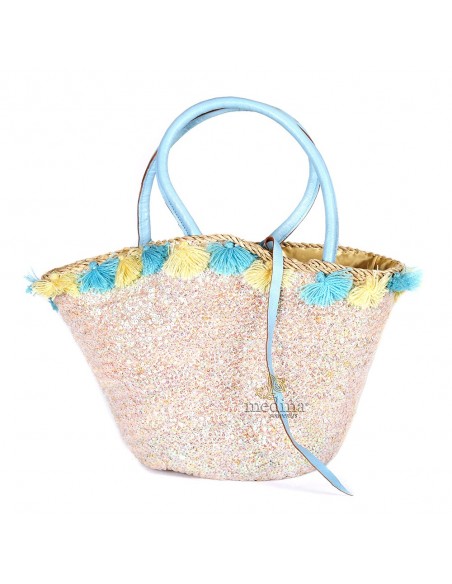 Panier en osier fleurs de laine et robe de paillettes avec grandes poignes en cuir bleu