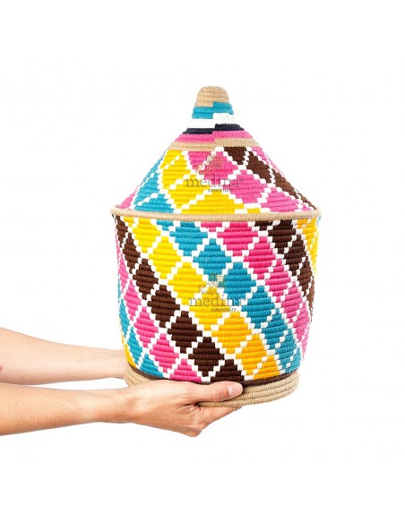 Grande boite vintage 39 cousue et tisse au fil de laine dans les tons marrons jaune turquoise et rose